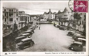 Iconographie - Nouvelle place de la Poste et vue sur l'hôtel de Ville