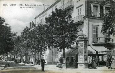 Iconographie - Hôtel Sain-James et des Consuls et rue du Pont
