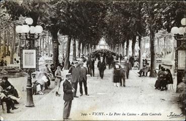 Iconographie - Le parc du Casino - Allée centrale