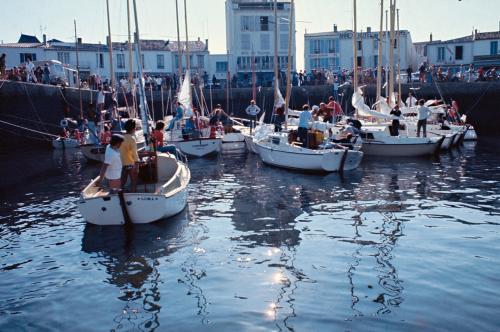 Iconographie - Photos de bateaux de pêche dans les ports