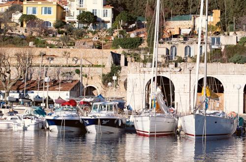 Iconographie - Photos de bateaux de pêche dans les ports