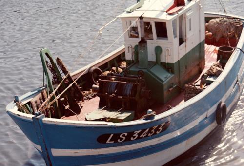 Iconographie - Bateaux en bois dans le port de Saint-Gilles