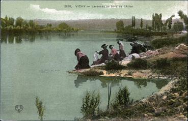 Iconographie - Laveuses au bord de l'Allier