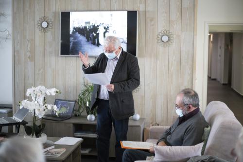 Iconographie - Conférence sur les chansons traditionnelles à la résidence Villas Ginkgos par Jean-Pierre Bertrand et Maurice Artus