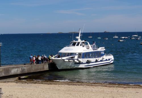 Iconographie - Bateau pour l'île du Taureau