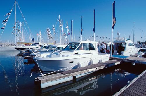 Iconographie - Exposition de bateaux Beneteau au Grand Pavois