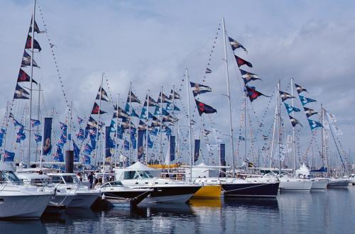 Iconographie - Exposition de bateaux Beneteau au Grand Pavois