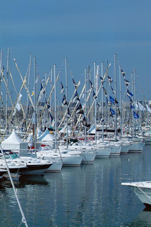 Iconographie - Exposition de bateaux Beneteau au Grand Pavois