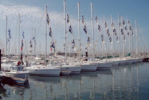 Iconographie - Exposition de bateaux Beneteau au Grand Pavois