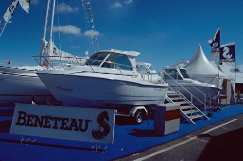 Iconographie - Exposition de bateaux Beneteau au Grand Pavois