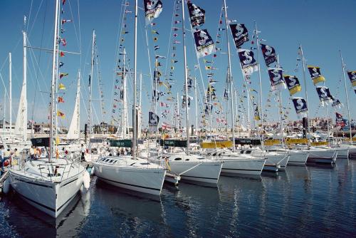 Iconographie - Exposition de bateaux Beneteau au Grand Pavois