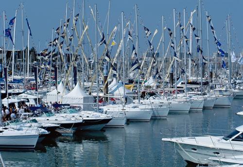 Iconographie - Exposition de bateaux Beneteau au Grand Pavois