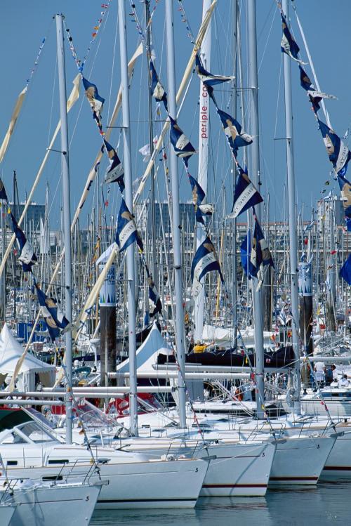 Iconographie - Exposition de bateaux Beneteau au Grand Pavois