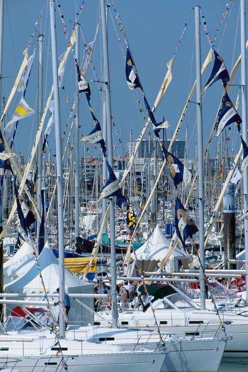 Iconographie - Exposition de bateaux Beneteau au Grand Pavois