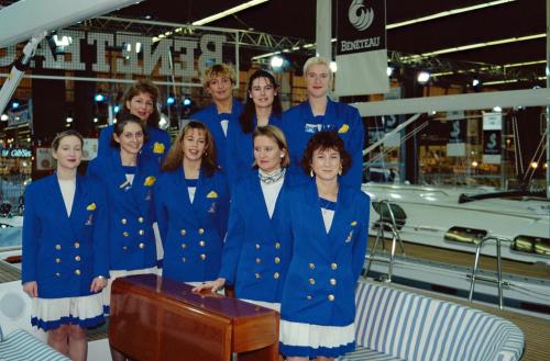 Iconographie - Hôtesses d’accueil pour le stand bénéteau au salon nautique de Paris