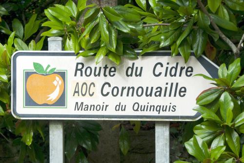 Iconographie - Distillerie des Menhirs - Route du cidre