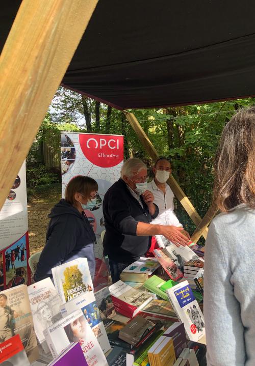 Iconographie - Stand d'Arexpo au salon du livre de Grasla 