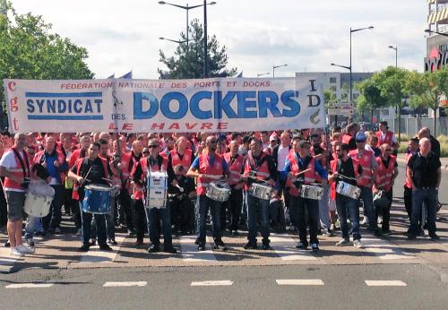 Iconographie - Défilé du Syndicat des dockers