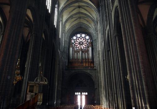 Iconographie - L'église Saint-Eutrope - La nef