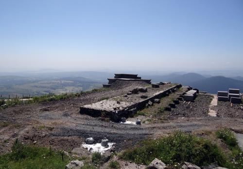 Iconographie - Le temple romain au Puy de Dôme