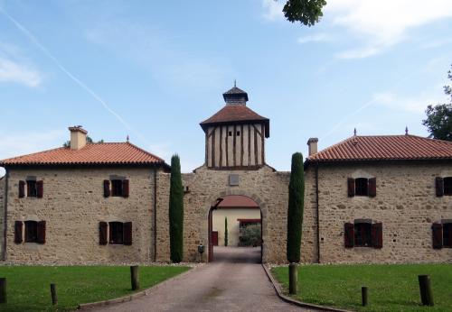 Iconographie - Communs du château de Busset