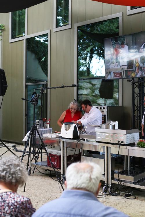 Iconographie - Ateliers des chefs Jean-Marc Perochon et Jean-Pierre Pouvreau à la Grande Fête