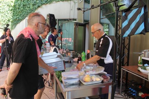 Iconographie - Démonstration culinaire à la Grande Fête par Jean-Pierre Pouvreau