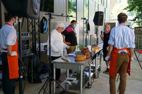 Iconographie - Démonstration de cuisine par Lionel Guilbaud lors de la Grande Fête de Vendée