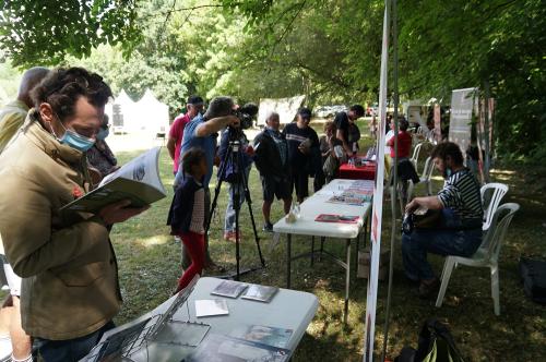 Iconographie - Lecture d’un ouvrage sur Fécamp à la Grande Fête