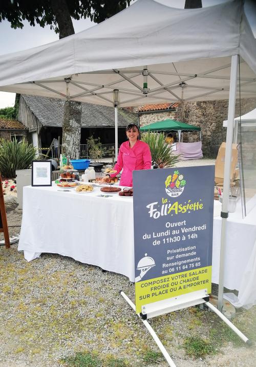 Iconographie - Stand de Foll'assiette au marché de Landeronde