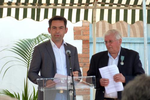 Iconographie - Cérémonie pour la décoration de Chevalier des Arts et des lettres