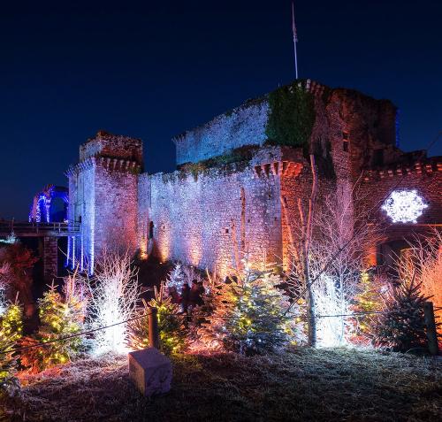 Iconographie -  Noël au château - Le marché