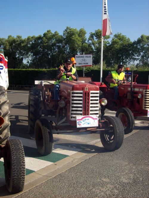 Iconographie - Tracteur agricole, McCormick