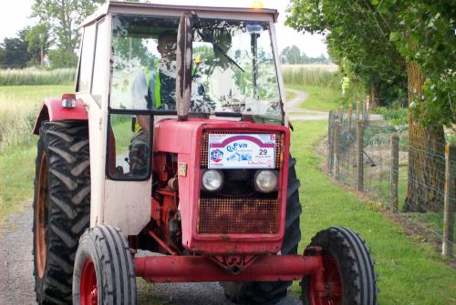 Iconographie - Tracteur agricole CASE IH 523
