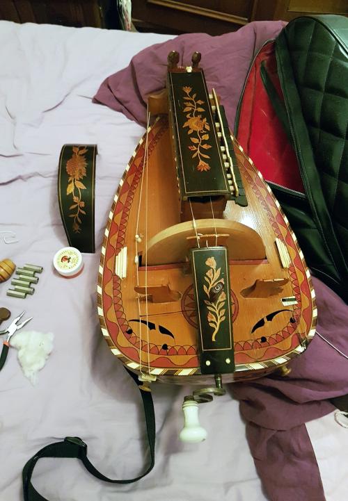 Iconographie - Vielle à roue Pajot Lejeune, Jannzat