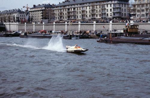 Iconographie - Les 6 heures de Paris, équipage Bénéteau