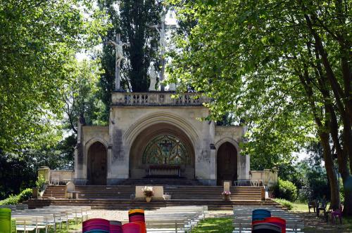 Iconographie - L'église en plein air