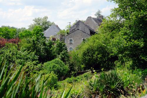 Iconographie - Vue sur des maisons anciennes