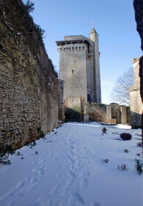 Iconographie - Neige au donjon médiéval 