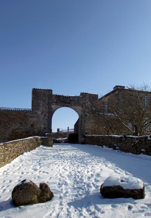 Iconographie - Neige au donjon médiéval 