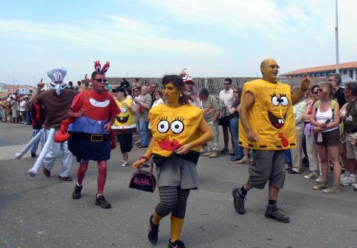 Iconographie - Fête des fleurs - Le carnaval de Bob L'Eponge