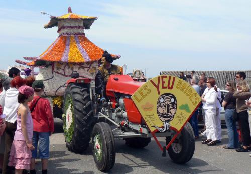 Iconographie - Fête des fleurs - Les Yeu bridés