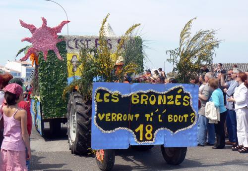 Iconographie - Fête des fleurs - Les bronzés verront ti' l'bout 