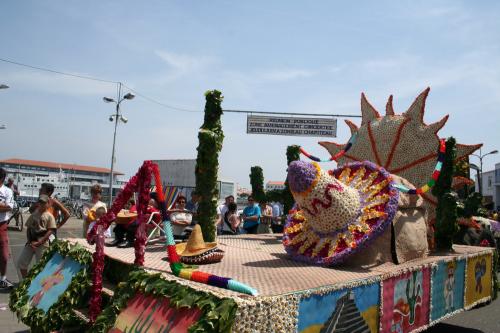 Iconographie - Fête des fleurs - Sombrero mexicain