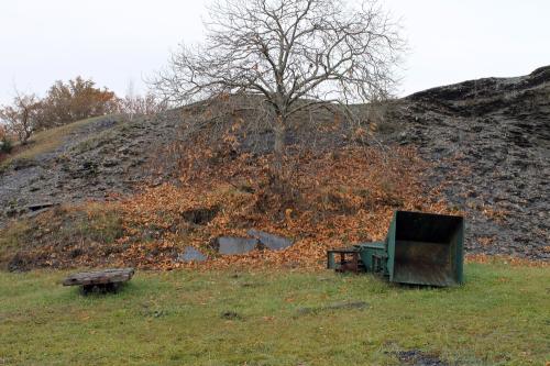 Iconographie - Anciennes ardoisière - Wagonnet abandonné