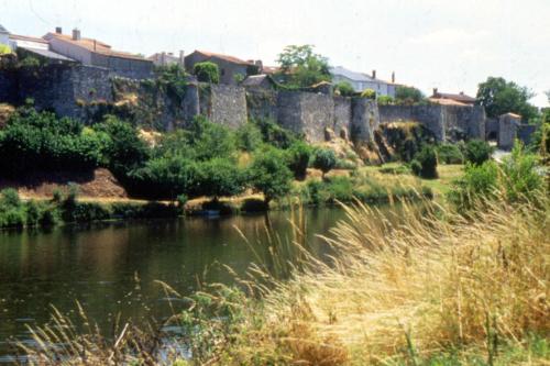 Iconographie - Remparts de Vouvant