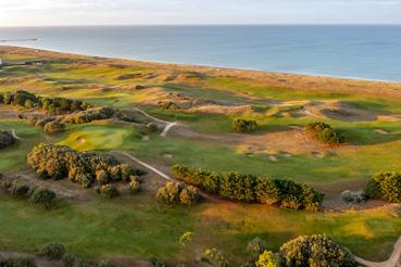 Iconographie - Vue aérienne du terrain de golf