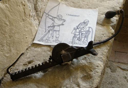 Iconographie - Exposition d'armes au donjon