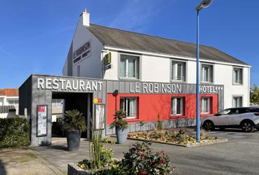 Iconographie - Façade du restaurant-hôtel Le Robinson