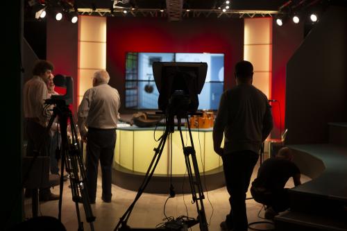 Iconographie - Prompteur et caméras sur le plateau de TV Vendée